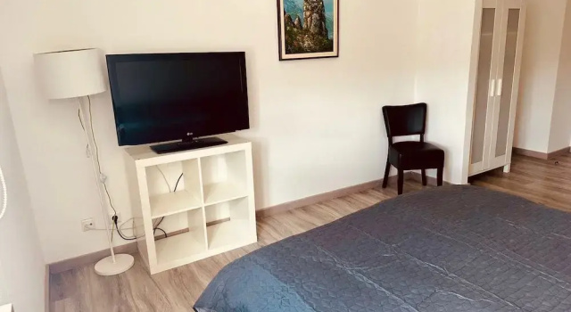 Upper-House, Varaa Hotelli Hotellit Baijeri pysäköinnillä, Pysäköinti