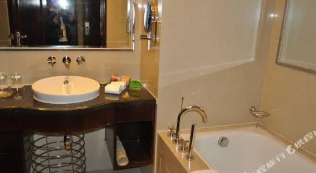 Люкс Business Chang Feng Hotel