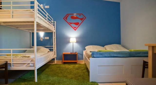 Pepe Hostel, Varaa Hostelli Bielany Varsova