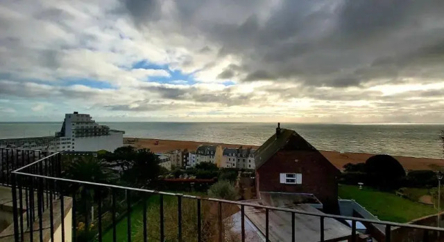 Апартаменты c 1 комнатой The Turret - The Best View in Folkestone