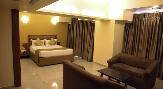 Люкс Premium с балконом Hotel Salem Castle