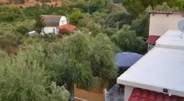 Апартаменты с 2 комнатами с видом на горы Peaceful house Loutraki village