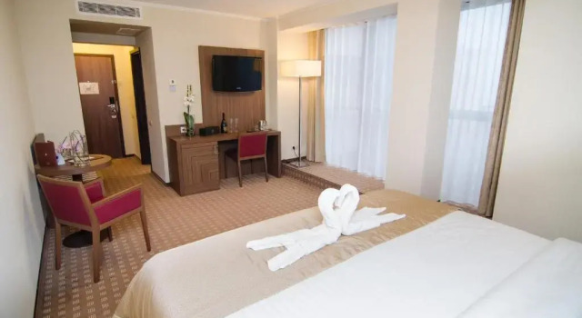 Двухместный номер Superior Central Plaza Hotel