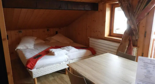 Люкс Мансарда с 2 комнатами LocHotel Alpen Sports