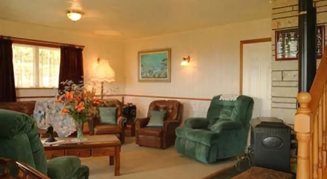 Colonial Homestay, Rezerwuj Hotel Tairua 