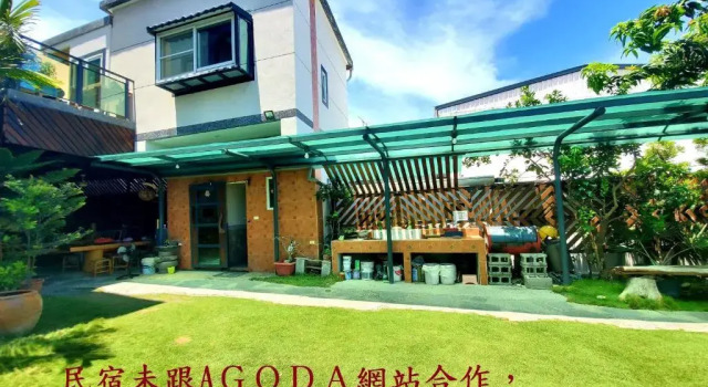 Четырёхместный номер Standard с балконом Stone Home Bed and Breakfast