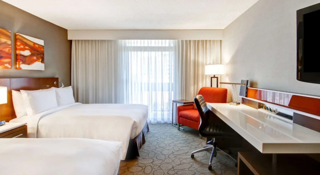 Номер Standard с балконом Hilton Mississauga/Meadowvale