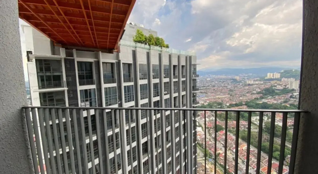 Ekocheras Residence Tower J