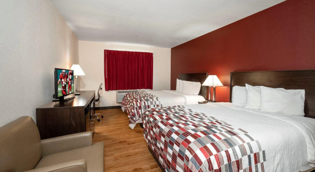 Четырёхместный номер Standard Red Roof Inn Hartselle