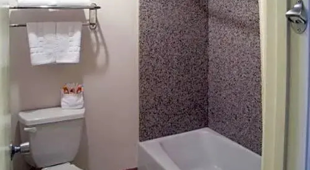 Люкс Americas Best Value Inn & Suites - Fontana