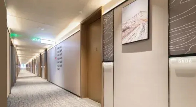 Atour Hotel Wenling Zeguo Lingyue Plaza, Boek Hotel Hotels in Taizhou met parkeren, Parkeren
