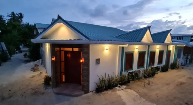 Vaagali Inn
