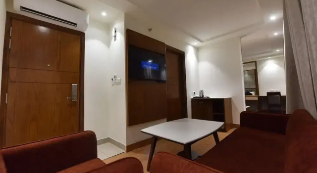 Hotel Rama Continental, Забронировать Отель Отели Аллахабад 3 звезды, 3*