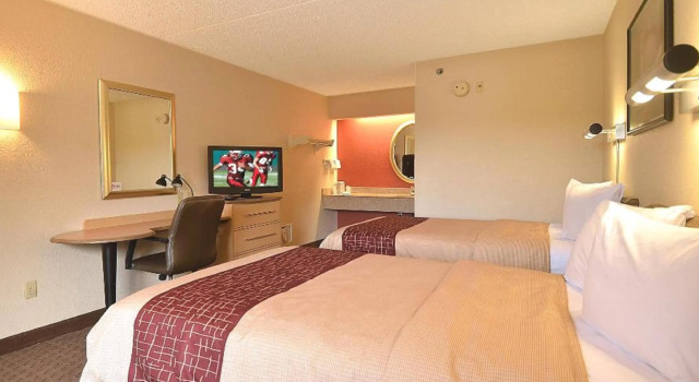 Red Roof Inn St Louis - St Charles, Book Hotel St. Charles Chicago Metropolitan Area