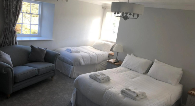 Pengarreg Fawr, Book Hotel Aberystwyth Ceredigion