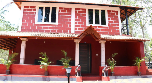 D signature Homestay By Lexstays, Prenota Hotel Hotel a Kushalnagar con parcheggio, Parcheggio