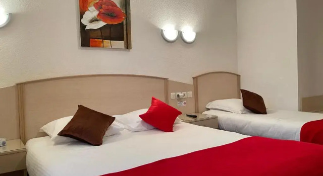 Трёхместный номер Standard Hôtel Le Kolibri