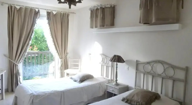 Villa With 8 Bedrooms in Haut-de-bosdarros, With Private Pool, Furnish, Book Villa Haut-de-Bosdarros Aquitaine