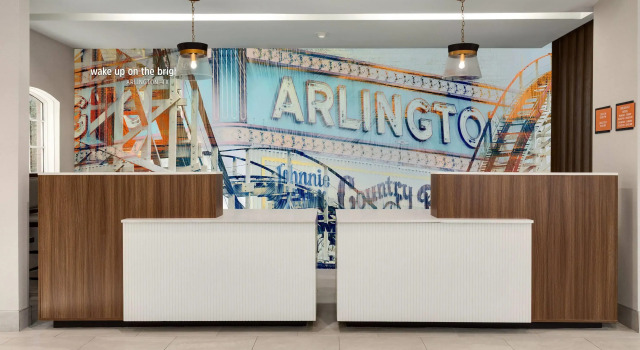 La Quinta Inn & Suites Dallas Arlington South, 예약 호텔 알링턴 Dallas - Fort Worth Metropolitan Area