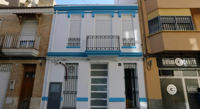 Loft independiente con Piscina compartida en Centro de Valencia, Забронировать Отель Куатре Карререс 