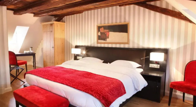 Трёхместный номер Superior Logis Hôtel Ettenheim