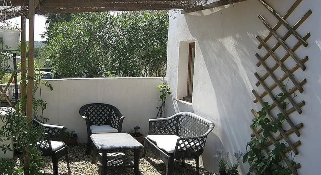 Large Ground Floor Apartment With 2 Bedrooms And A Big Terrace, Rezervasyon Daire Gard daireler, Daire
