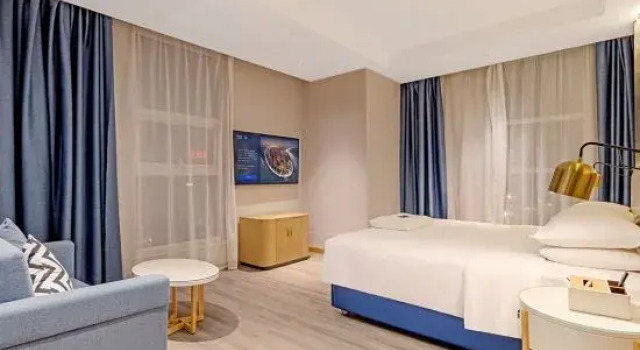 Люкс Deluxe Kyriad Marvelous Hotel (Datong High-speed Railway Station & Fantawild Branch)
