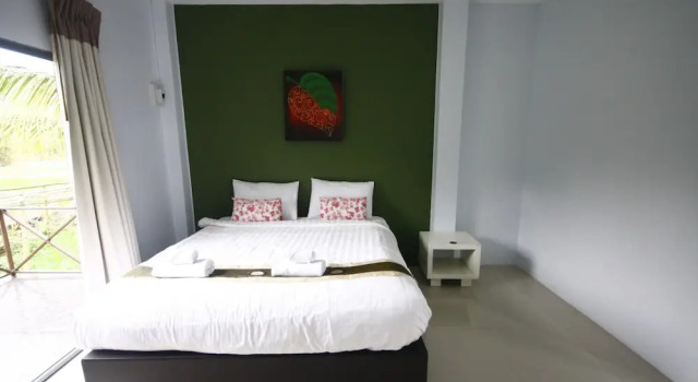 Двухместный номер Standard с балконом Long Lake Resort