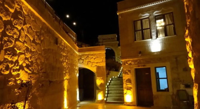 Emit Cave Hotel