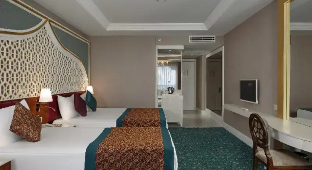 Номер семейный Дуплекс Royal Taj Mahal Hotel