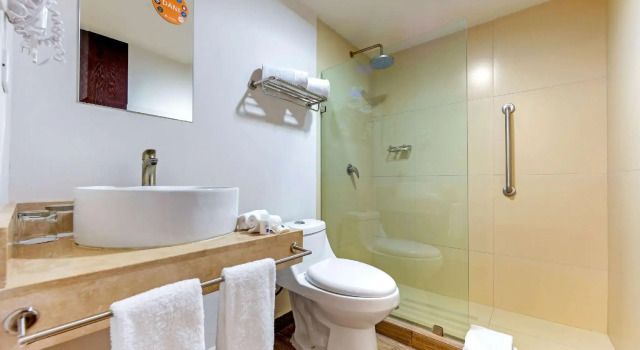 Четырёхместный номер Standard Sleep Inn Mazatlan