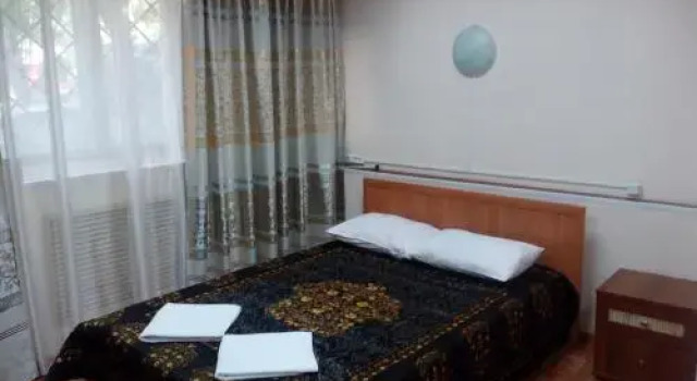 Mini-hotel Ekonom on Marksa, Rezerwuj Hotel Railway district 