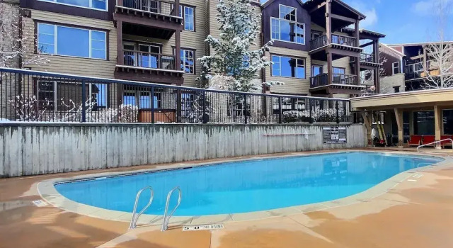 Ski Ya Soon At Silver Star! 2 Bedroom Condo, Забронировать Отель Отели Парк-Сити 3 звезды, рядом с Горнолыжный подъeмник Payday Lift, 3*