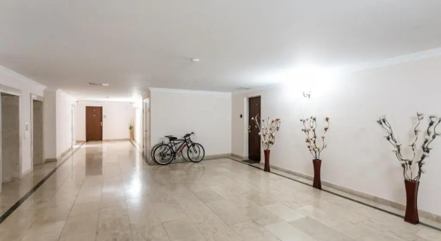 4 Bedroom Apartment In The City Centre, Забронировать Апартаменты/квартира Апартаменты Тбилиси, рядом с Пантеон Мтацминда, Апартаменты/квартира