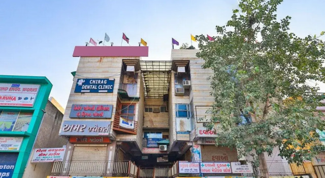 OYO 22374 Hotel Navjivan, Rezervovat Hotel Hotely v Gujarat s parkováním, Parkování