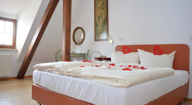 Theophano´s Appartements im Kornmarkt, Prenota Hotel Hotel SPA a Garz, SPA