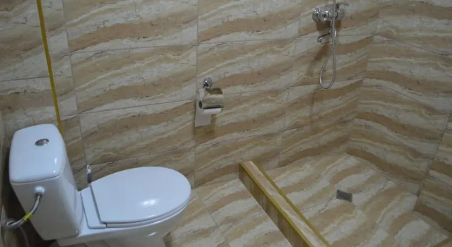 Трёхместный номер Standard с балконом Renaissance Hotel Tbilisi