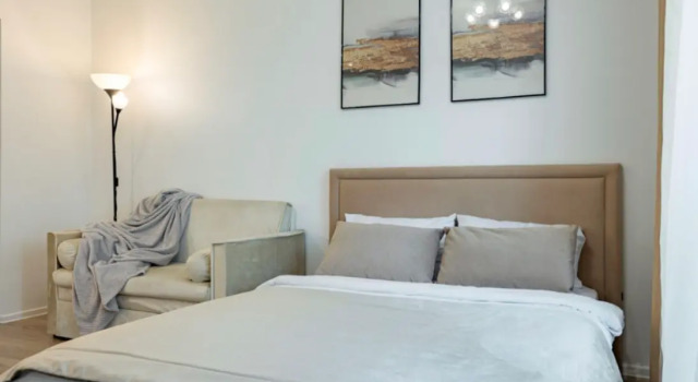 RELAX Apartment with a balcony on Krasulinskaya Street 24, Réserver Appartement  