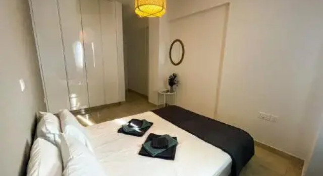 Paloma Living - Paphos Town Centre 2Bedroom No.202, Rezerwuj Hotel Pafos Pafos, w pobliżu Markideio Theatre