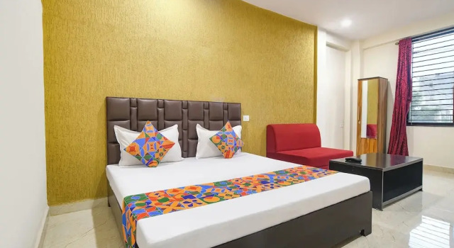 Номер Executive FabHotel Parijat
