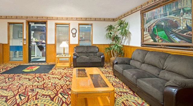 Super 8 by Wyndham Plano/Dallas Area