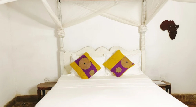 Коттедж Standard с видом на сад Upani in Diani complimentary cook for villas only, room service for deluxe suites