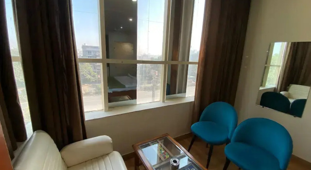 Номер Deluxe Oyster Pearl Near Medanta Hospital Sec39