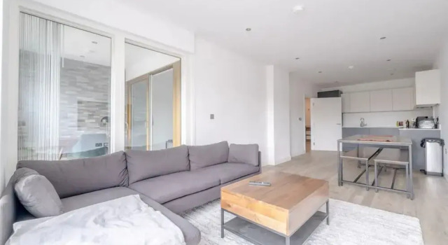 Modern 2 Bedroom Flat in Hackney