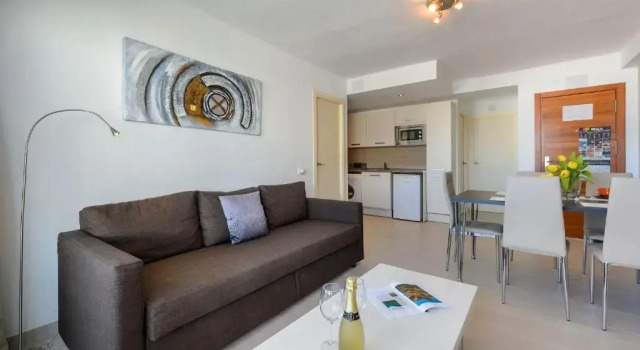 Апартаменты с видом на море Apartamentos Esmeralda Ibiza