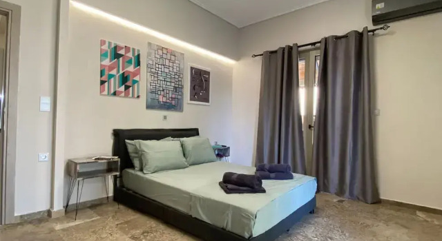 Kalamata Garden Haven - Escape Amidst Greenery, Prenota Casa vacanze Ville a Messenia, Villa