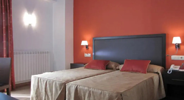 Трёхместный номер Standard с видом на горы Hotel Sesué