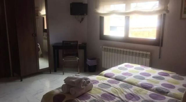 Allucant, Book Hotel Gallocanta Zaragoza Province