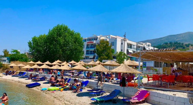 Dağ manzaralı Standart üç kişilik oda Hotel Divers