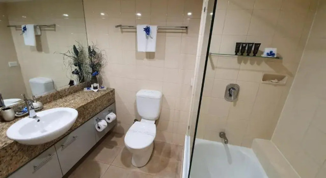 Апартаменты Palm Cove Beachside Apartment - Sea & Mountain Views